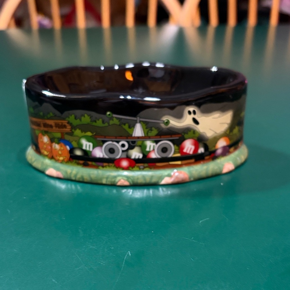Department 56 Halloween M&M Candy  Dish with Ghost Design